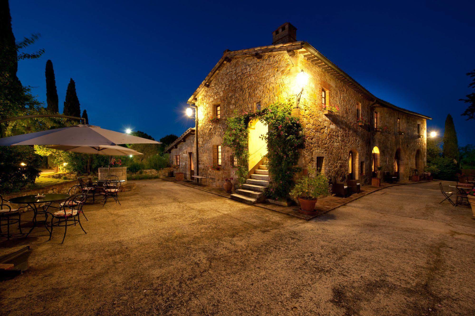 Sarna Residence San Quirico dʼOrcia Extérieur photo