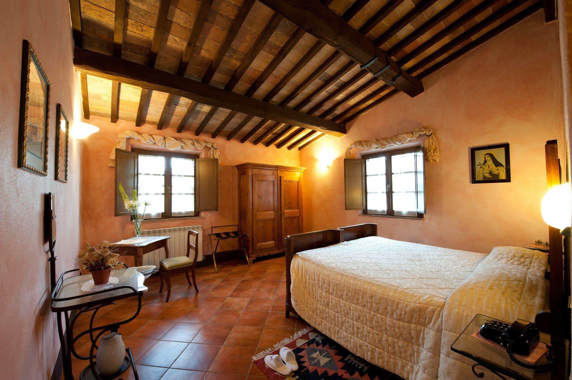 Sarna Residence San Quirico dʼOrcia Extérieur photo
